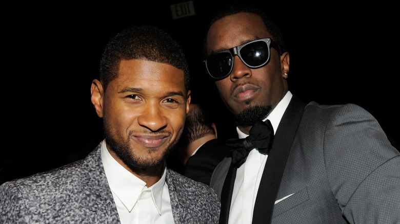 Usher sorride con Diddy 