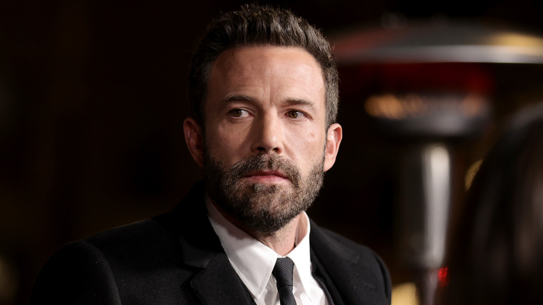 Ben Affleck indossa un completo